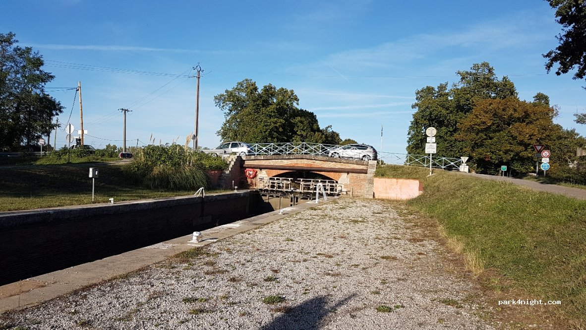 (82000) Montauban - 466 Chemin de l'Écluse — foto 2