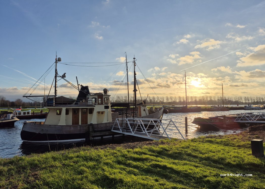 Camperplaats 't Eiland — foto 5
