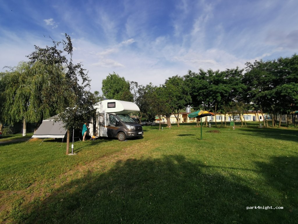 Camping Poarta Oilor — foto 3