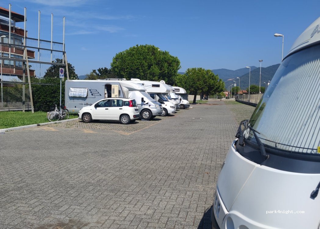 (54033) Marina di Carrara - 133 Viale Galileo Galilei — foto 3