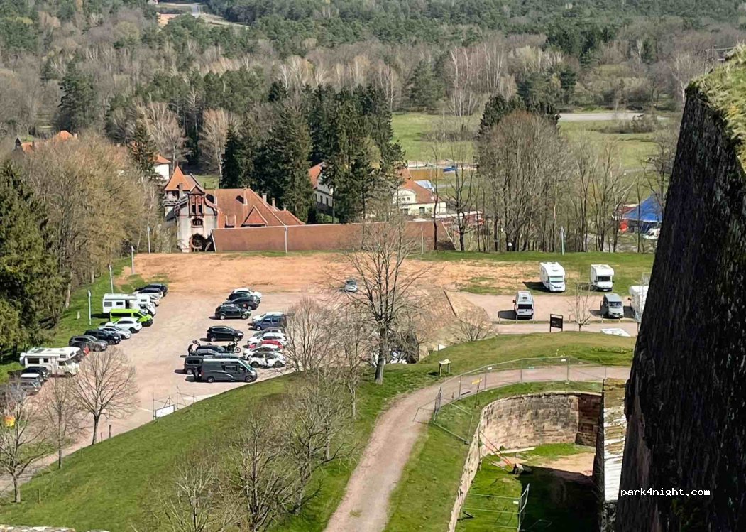Aire de camping-car Bitche — foto 3