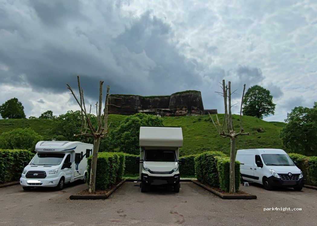 Aire de camping-car Bitche — foto 5