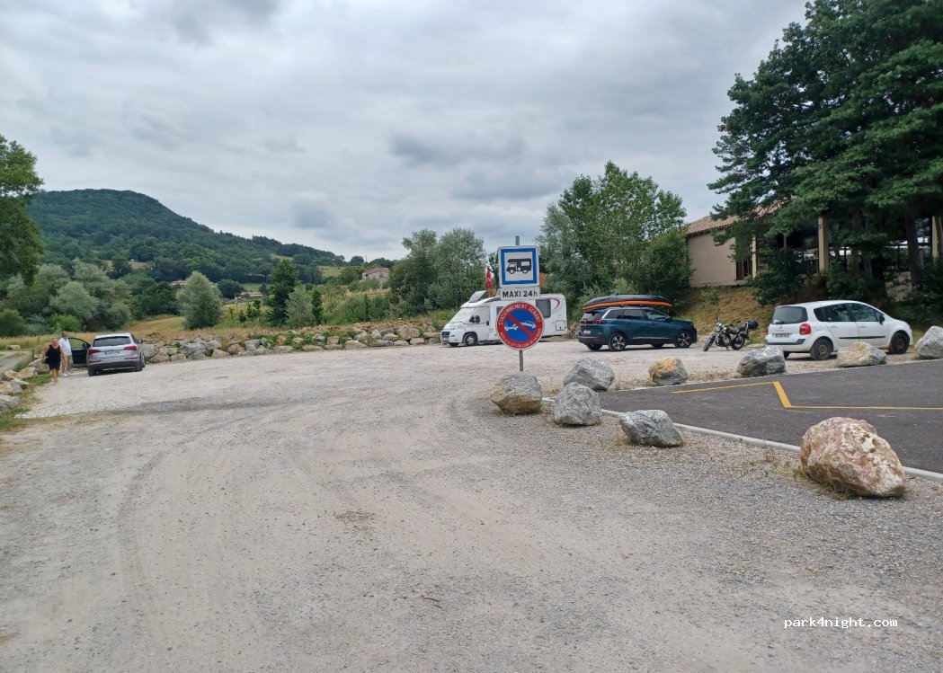 (09600) Montbel - 26 Av. de la République — foto 2