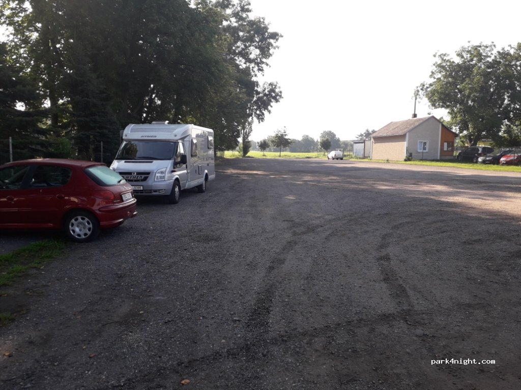(503 51) Chlumec nad Cidlinou - Na Hatích — foto 2