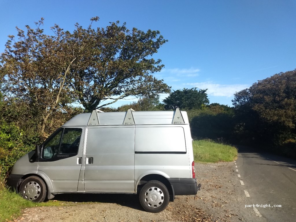 (PL34 0AY) Tintagel - Unnamed Road — foto