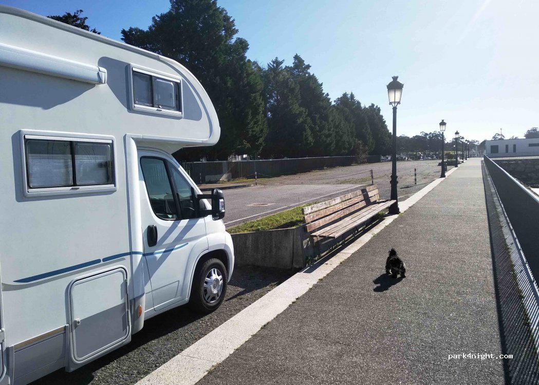 (36620) Vilanova de Arousa - 32 Rúa A Basella — foto 3