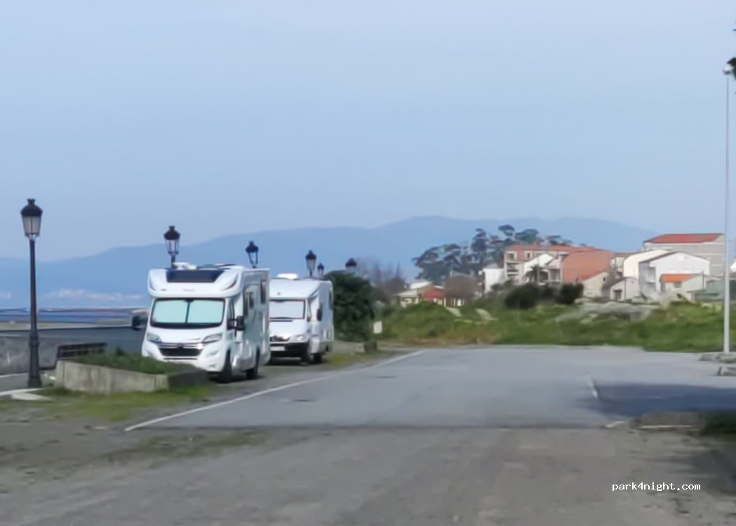 (36620) Vilanova de Arousa - 32 Rúa A Basella — foto 4