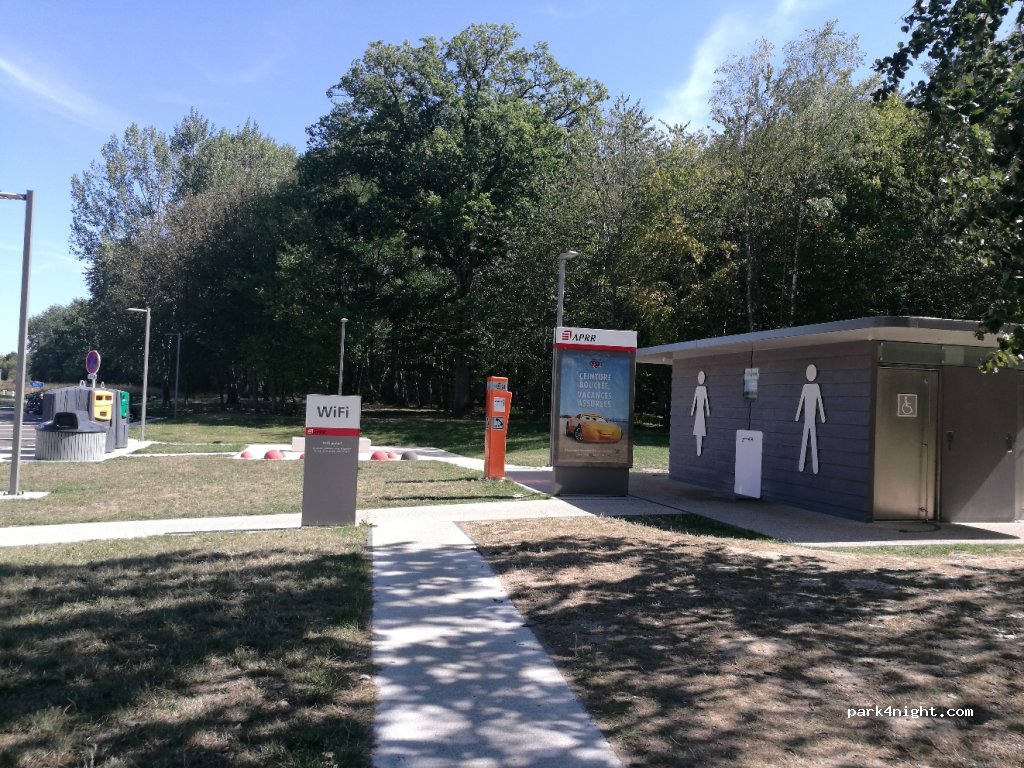 (89710) Montholon - Autoroute du Soleil — foto 2