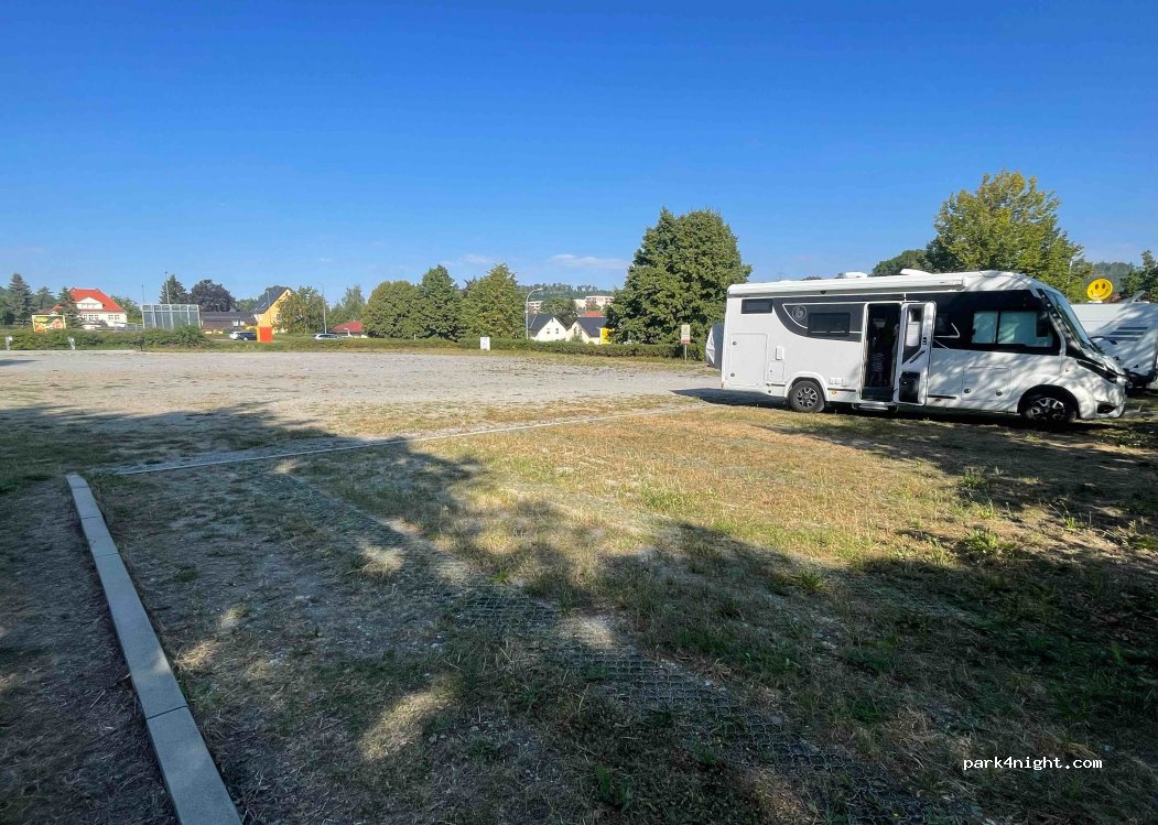 Wohnmobilstellplatz an der Schnapsbrennerei — foto 4