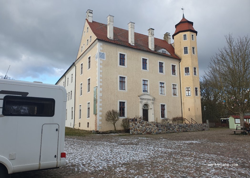 (17328) Penkun - 1 Schloßhof — foto 2