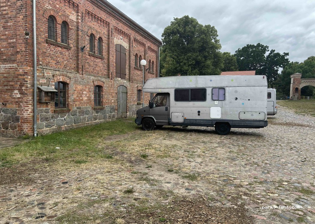 (17328) Penkun - 1 Schloßhof — foto 4