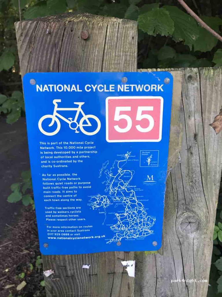 (WN1 2UW) Wigan - B5239, Standish — foto