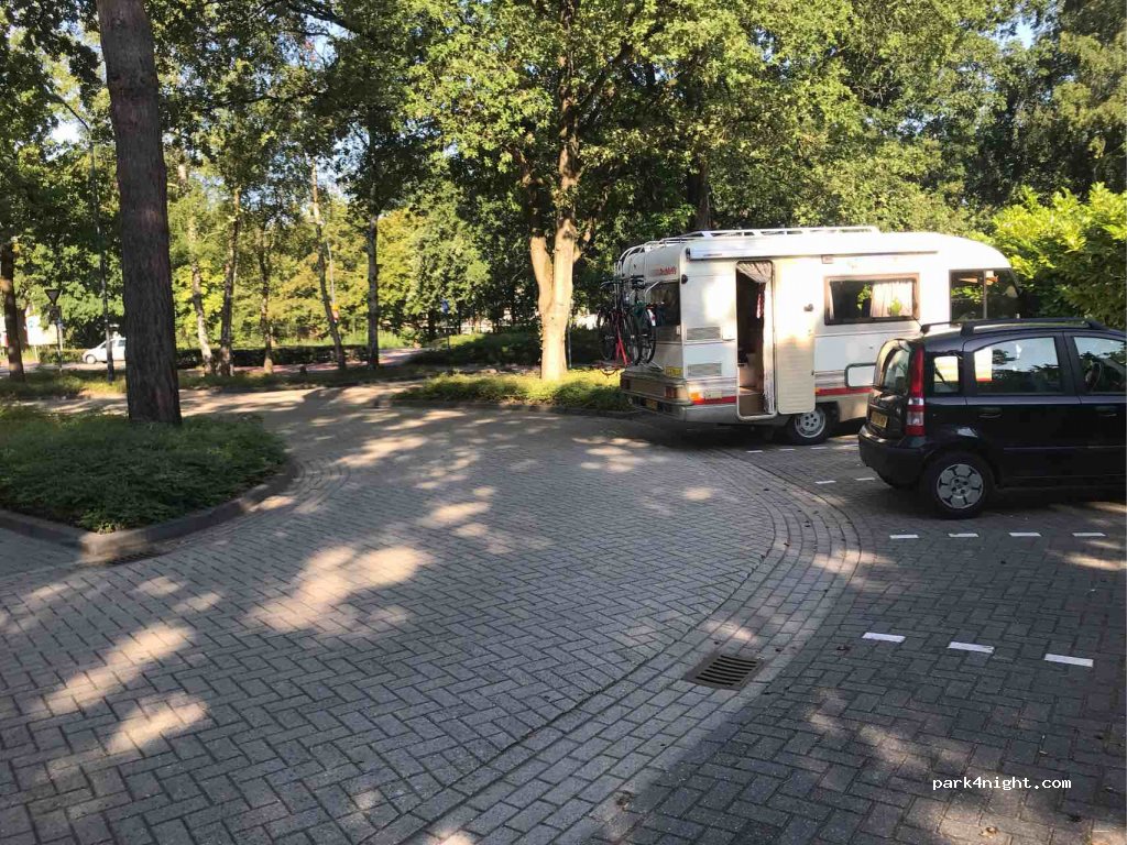 (4904 SB) Oosterhout - 115 Bredaseweg — foto 2