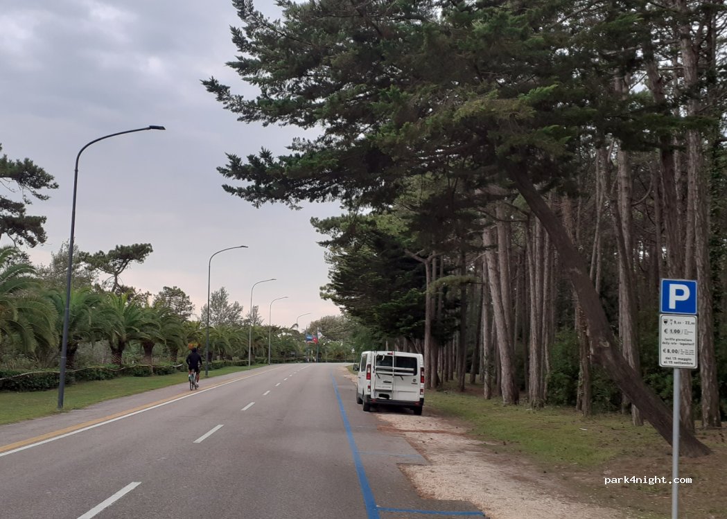 (33054) Lignano Sabbiadoro - 10 Calle Bach — foto 2