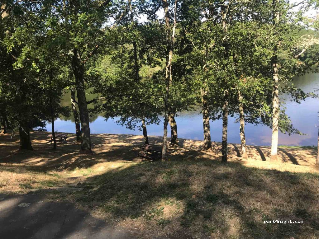 (23220) Jouillat - Barrage de Champsanglard — foto 4