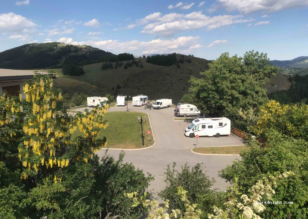 Aire de camping-cars de Valberg le Lagopède — foto