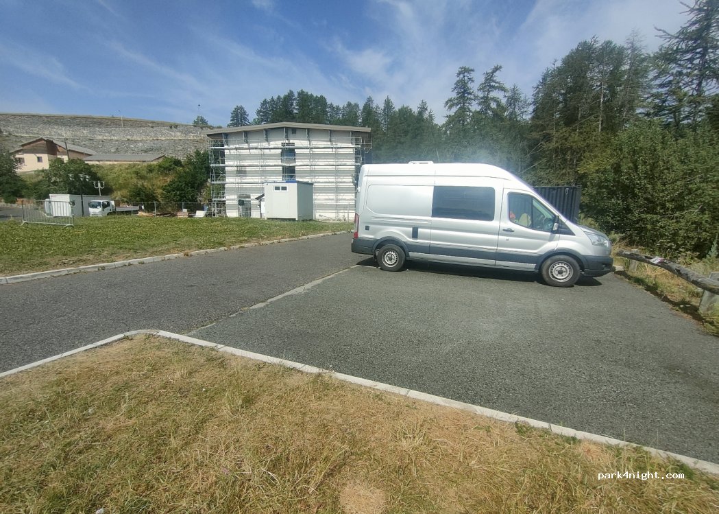 Aire de camping-cars de Valberg le Lagopède — foto 2