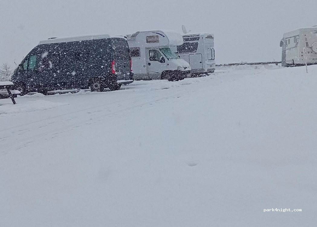 Aire de camping-cars de Valberg le Lagopède — foto 3
