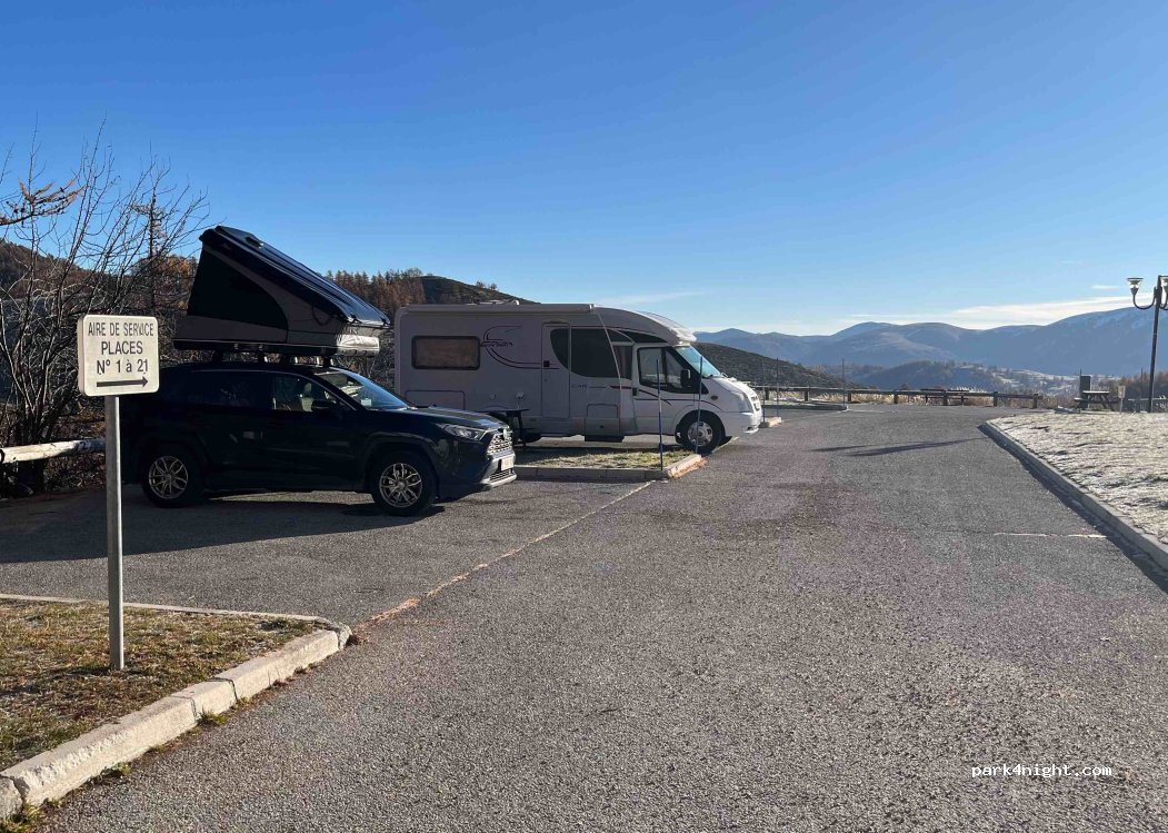 Aire de camping-cars de Valberg le Lagopède — foto 5