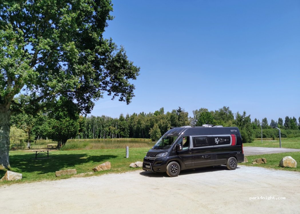 (35320) Crevin - Rue des Sports — foto 4