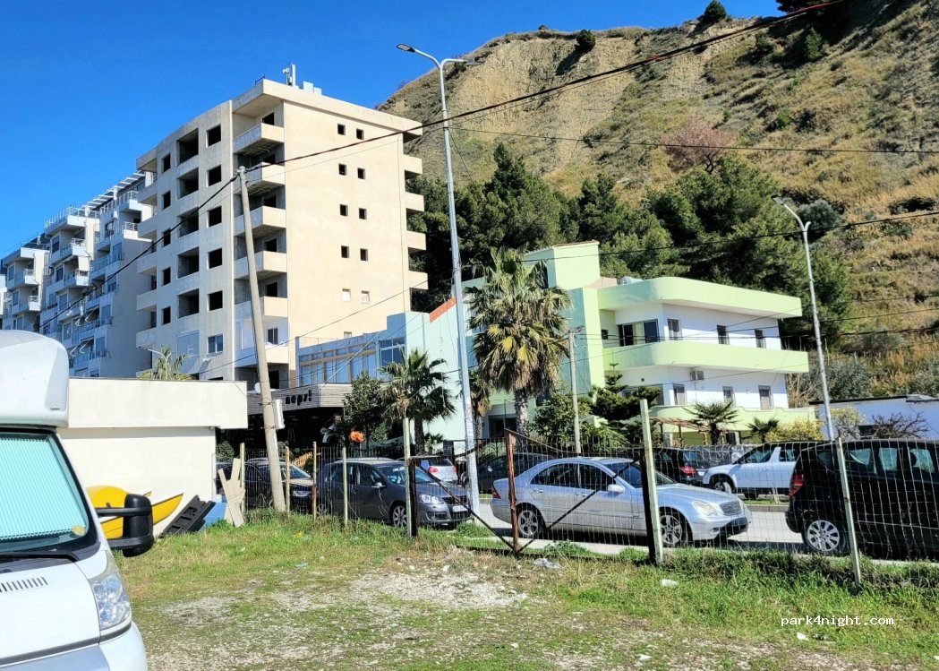 () Durrës - 86 Rruga Currila — foto 3