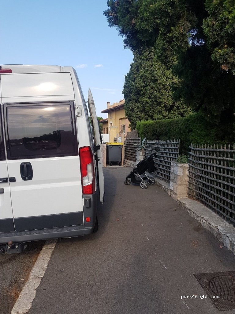 (06230) Villefranche-sur-Mer - 28B Boulevard de la Corne d'Or — foto