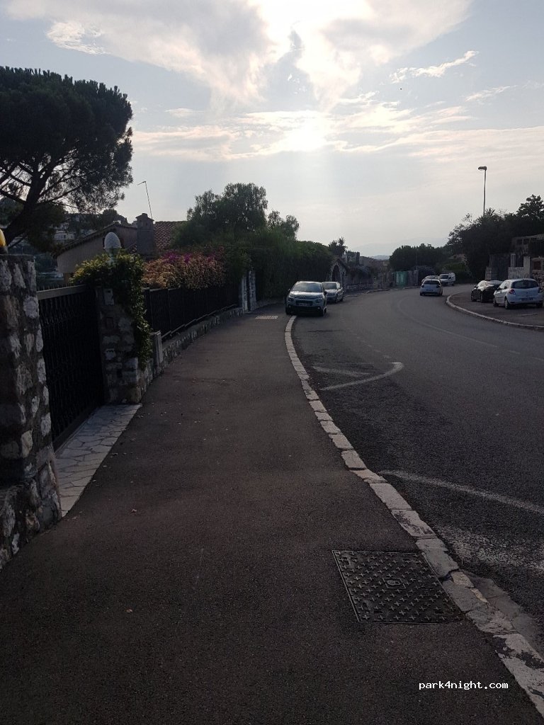 (06230) Villefranche-sur-Mer - 28B Boulevard de la Corne d'Or — foto 2