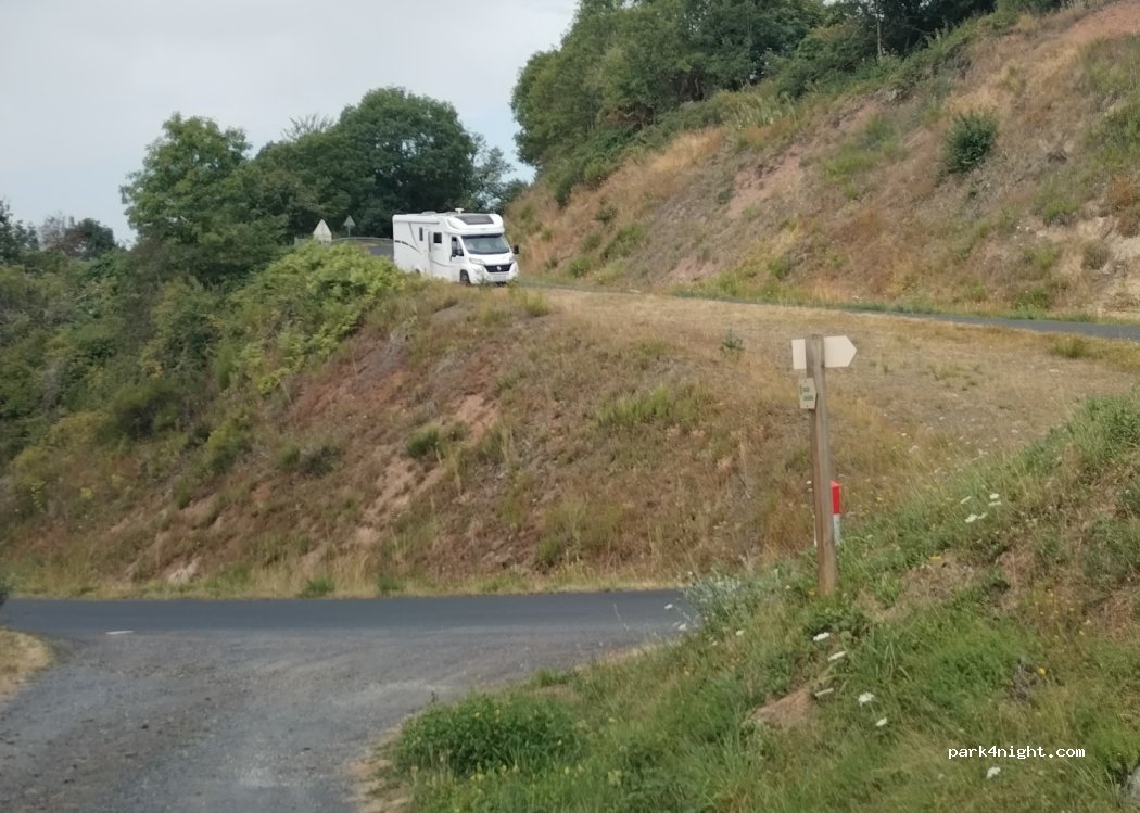 (15170) Neussargues en Pinatelle - La Tourille — foto 4