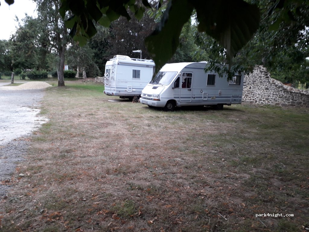 (61140) Juvigny-Sous-Andaine - 357 La Tour de Bonvouloir — foto