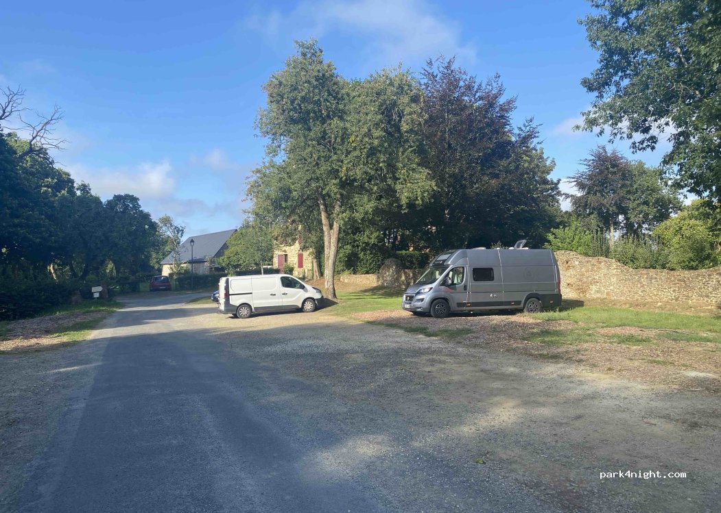 (61140) Juvigny-Sous-Andaine - 357 La Tour de Bonvouloir — foto 3