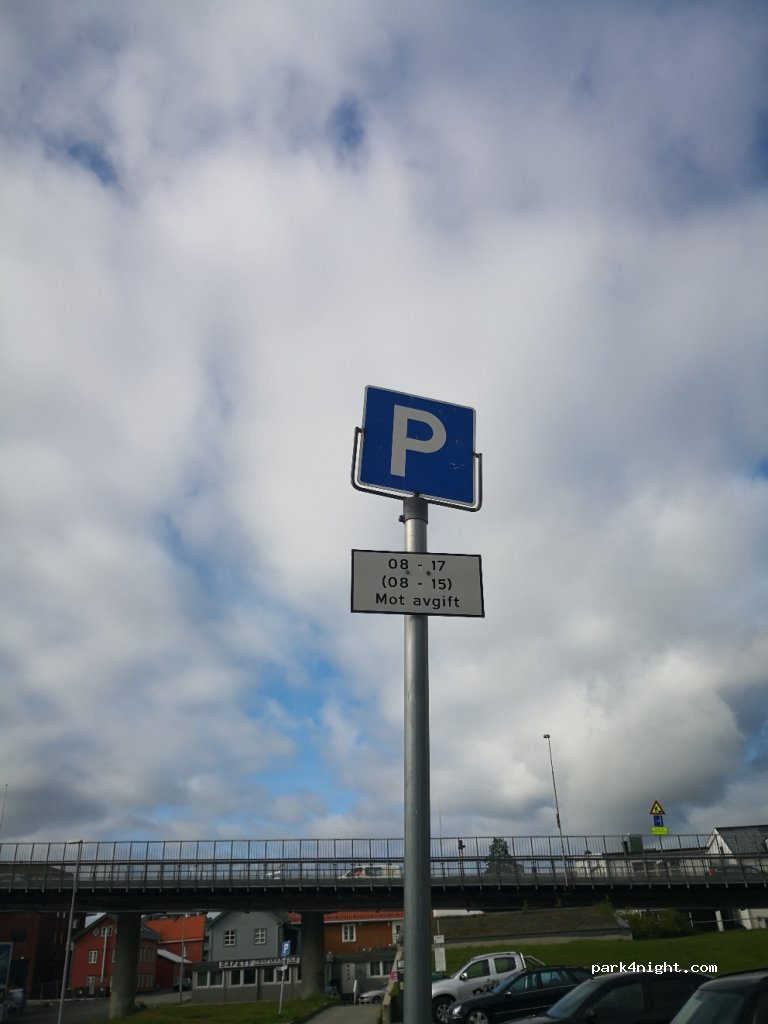 (9008) Tromsø - 15 Fr Nansens plass — foto