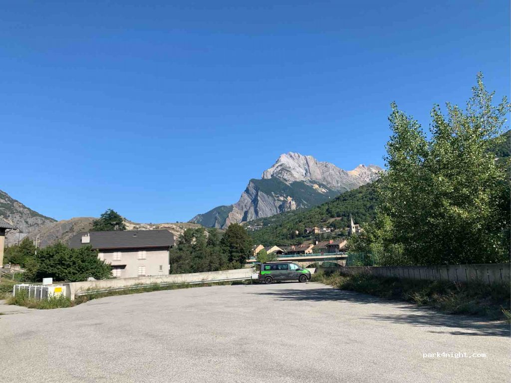 (73140) Saint-Michel-de-Maurienne - 50 Rue de la Curiaz — foto