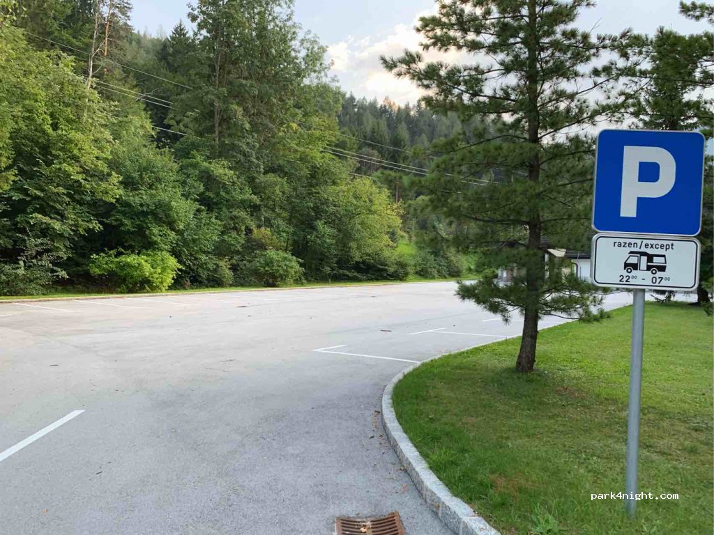 (4280) Kranjska Gora - 5 Kranjska Gora- Mojstrana- Dovje, Savsko naselje — foto 2