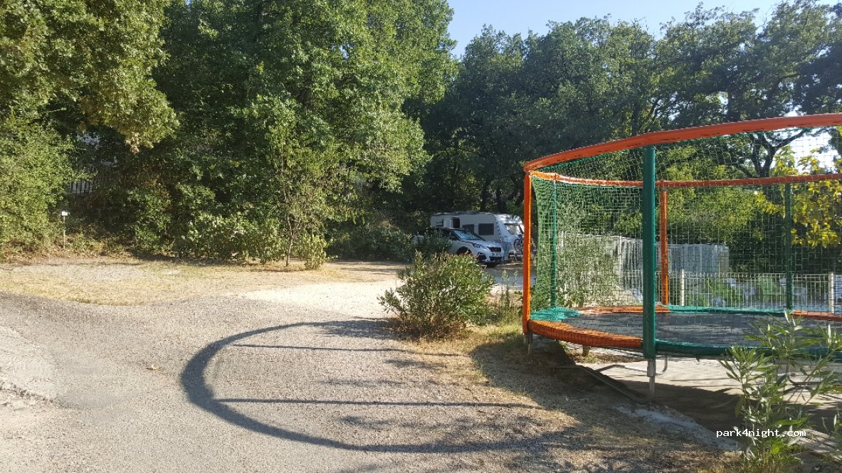 CAMPING DE LA COLLINE a SAINT PAUL TROIS CHATEAUX — foto 2