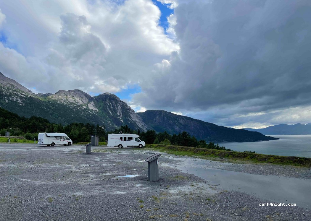 Hardanger Bobilparkering — foto
