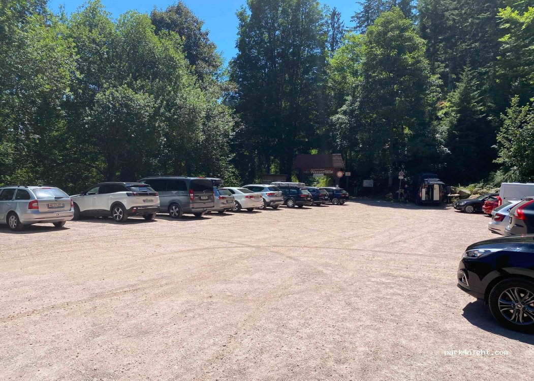 Parkplatz Scheffelplatz Triberger Wasserfälle — foto