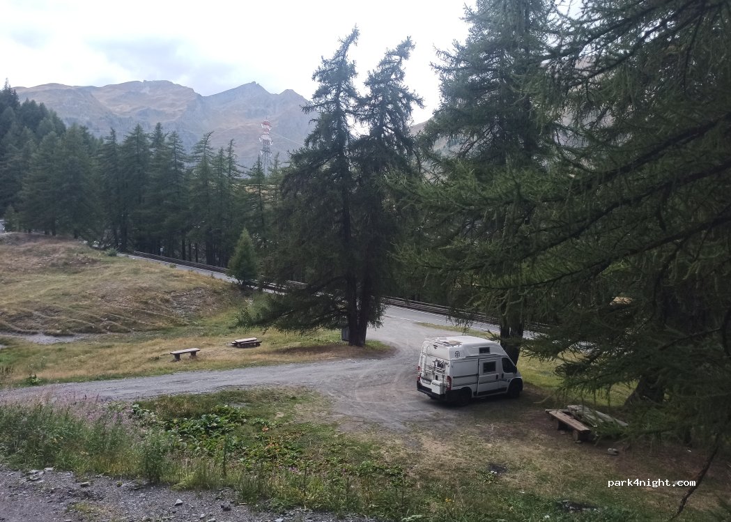 (11016) La Thuile - Strada Statale 26 della Valle d'Aosta — foto 2