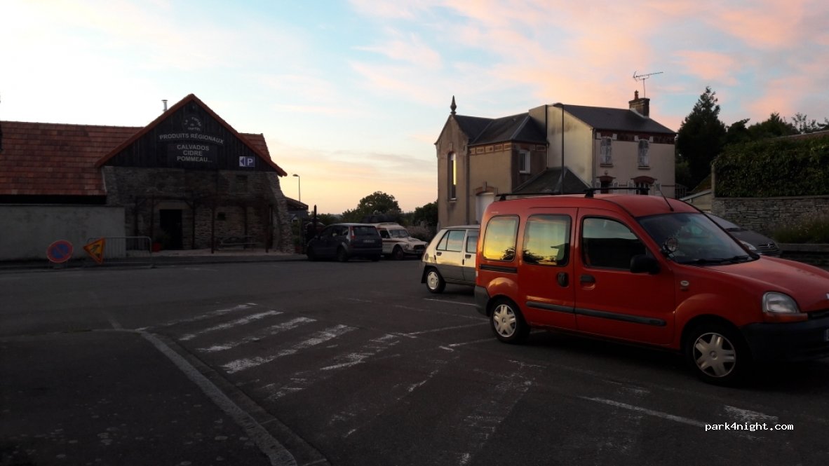 (50220) Courtils - 26 Rue du Mont Saint-Michel — foto 4