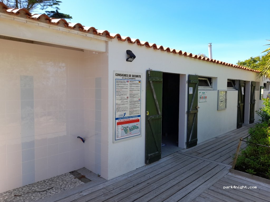 Camping les Baleines — foto