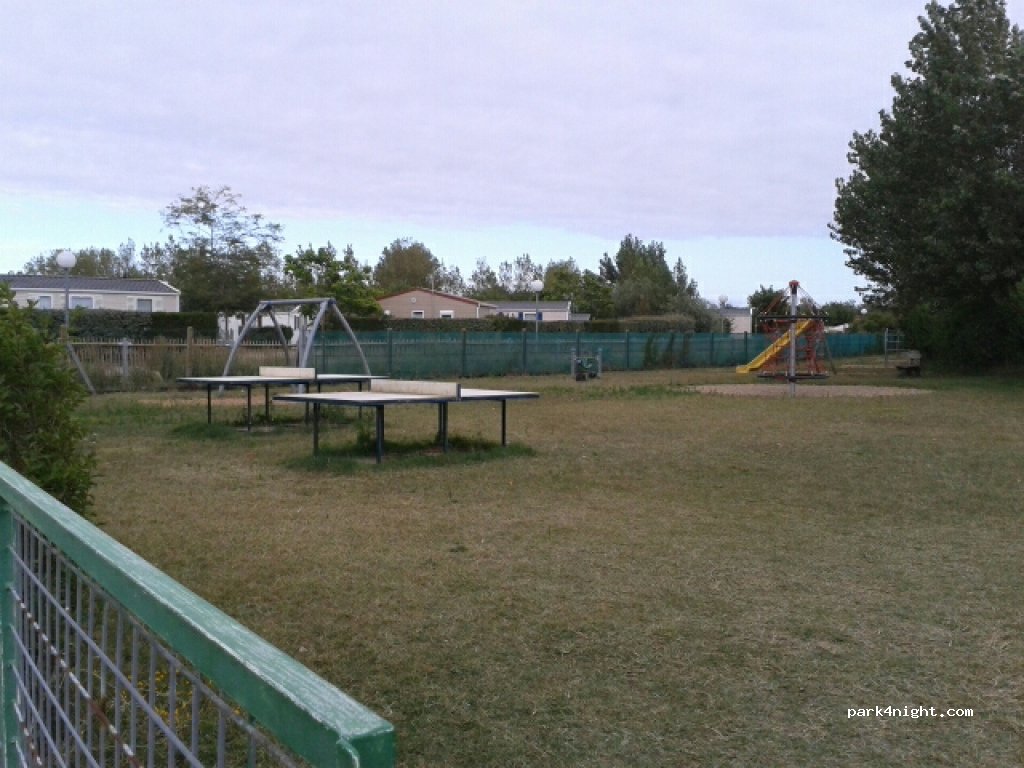 CAMPING LE CLOS DU BOURG — foto 3
