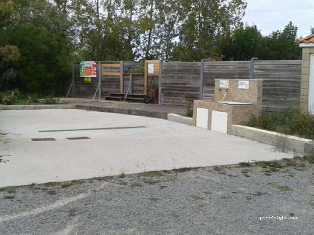 CAMPING LE CLOS DU BOURG — foto 4