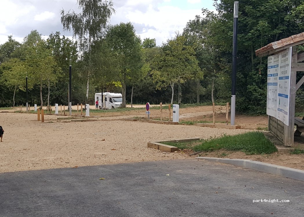 (24450) La Coquille - 25 Avenue de Limoges — foto