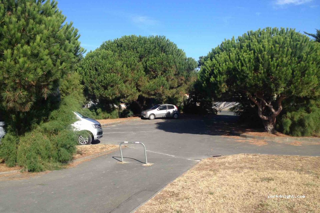 (17370) Saint-Trojan-les-Bains - 6 Boulevard de Gatseau — foto 2