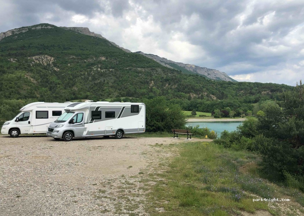 (05300) Saint-Genis - — foto