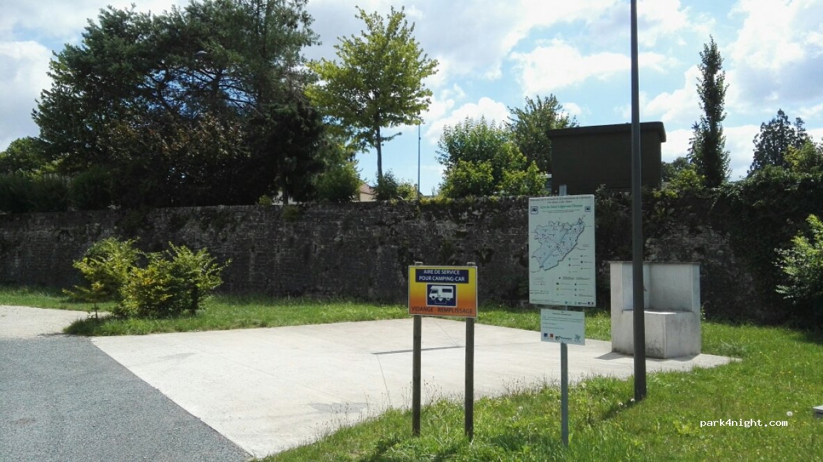 (71510) Saint-Léger-sur-Dheune - 45 Avenue de la Gare — foto