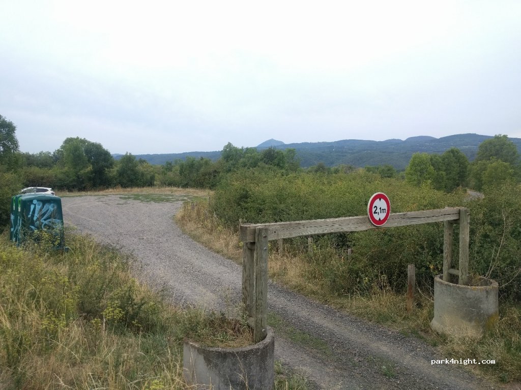 (63112) Blanzat - 217 Rue du Puy Robert — foto