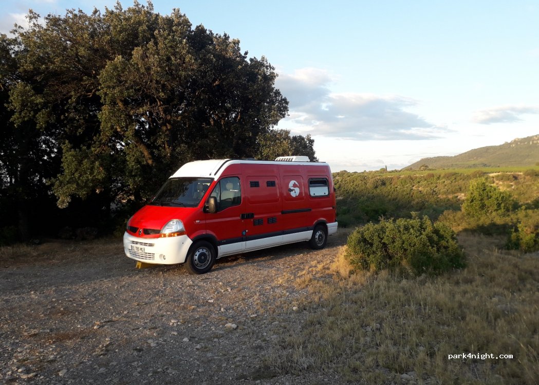 (34150) Montpeyroux - D122 — foto