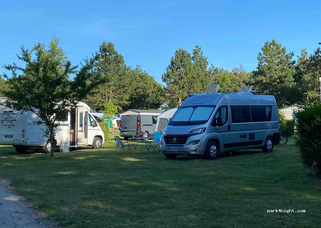 Camping Domaine Du Château De Drancourt — foto 4