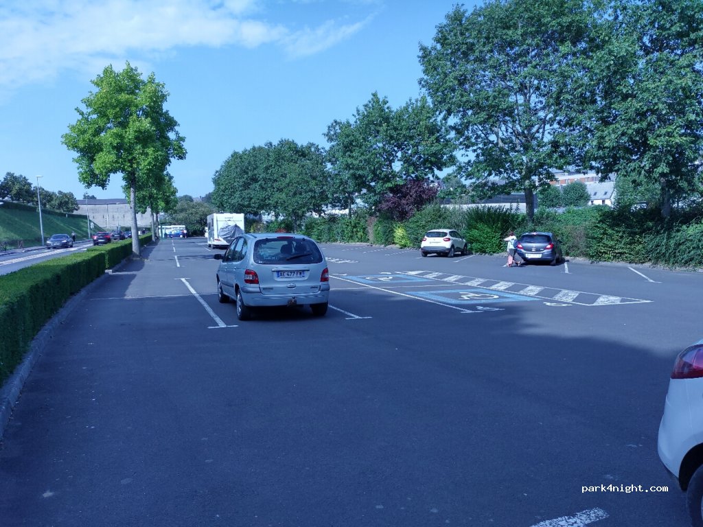 (50200) Coutances - 2 Rue de la Verjusière — foto 2
