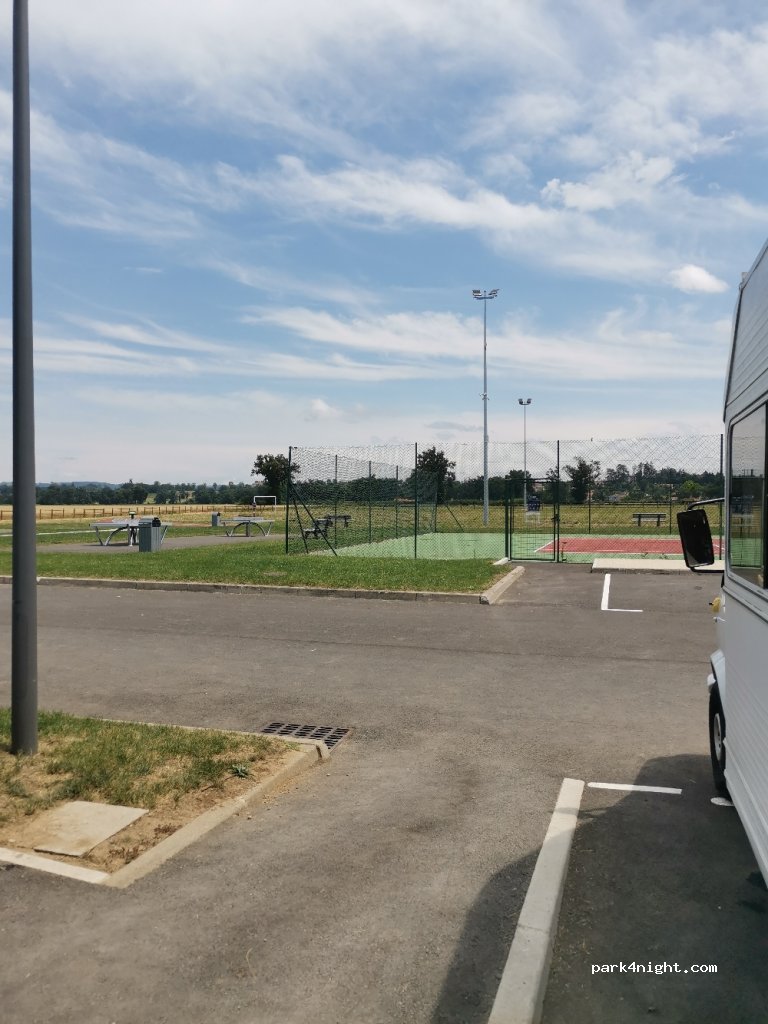 (42340) Rivas - Chemin des Trois Maisons — foto